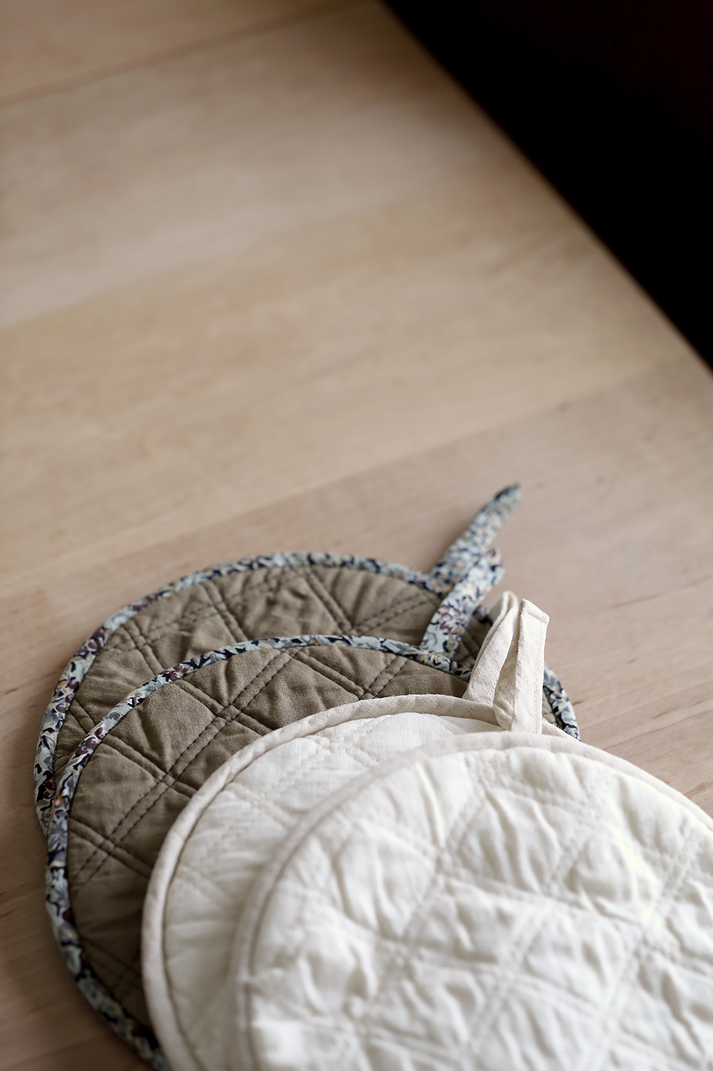 鍋つかみ ミトン 手作り リネット 丸型 シンプル