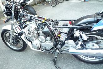 XJ900�Ǥ���