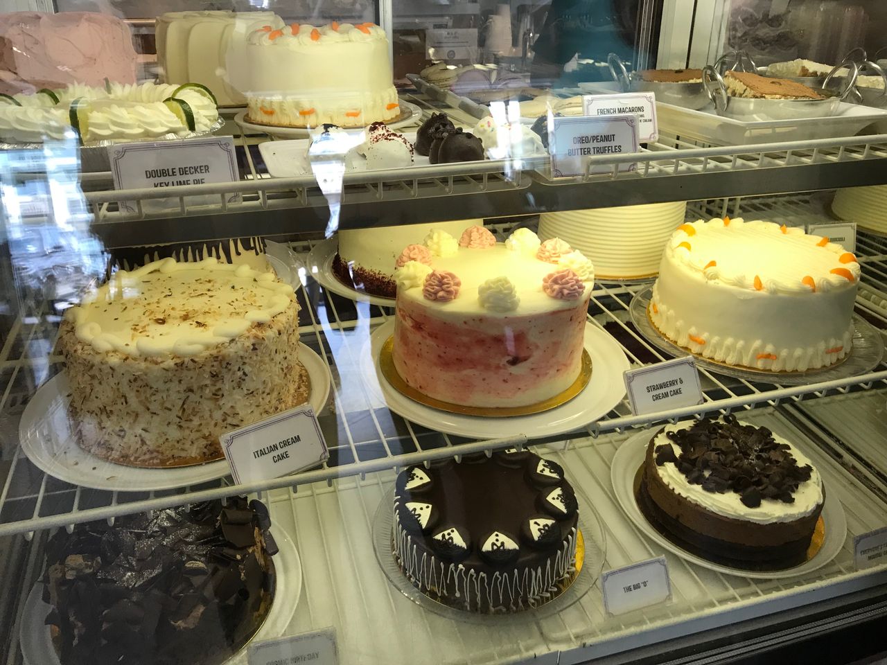 アメリカンなケーキショップ ヒューストンを食べる