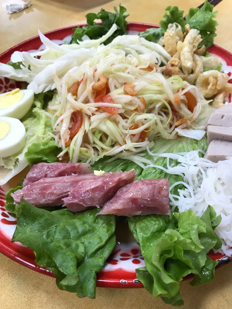 初めてのラオス料理レストラン ヒューストンを食べる 初めてのラオス料理レストラン ヒューストンを食べる