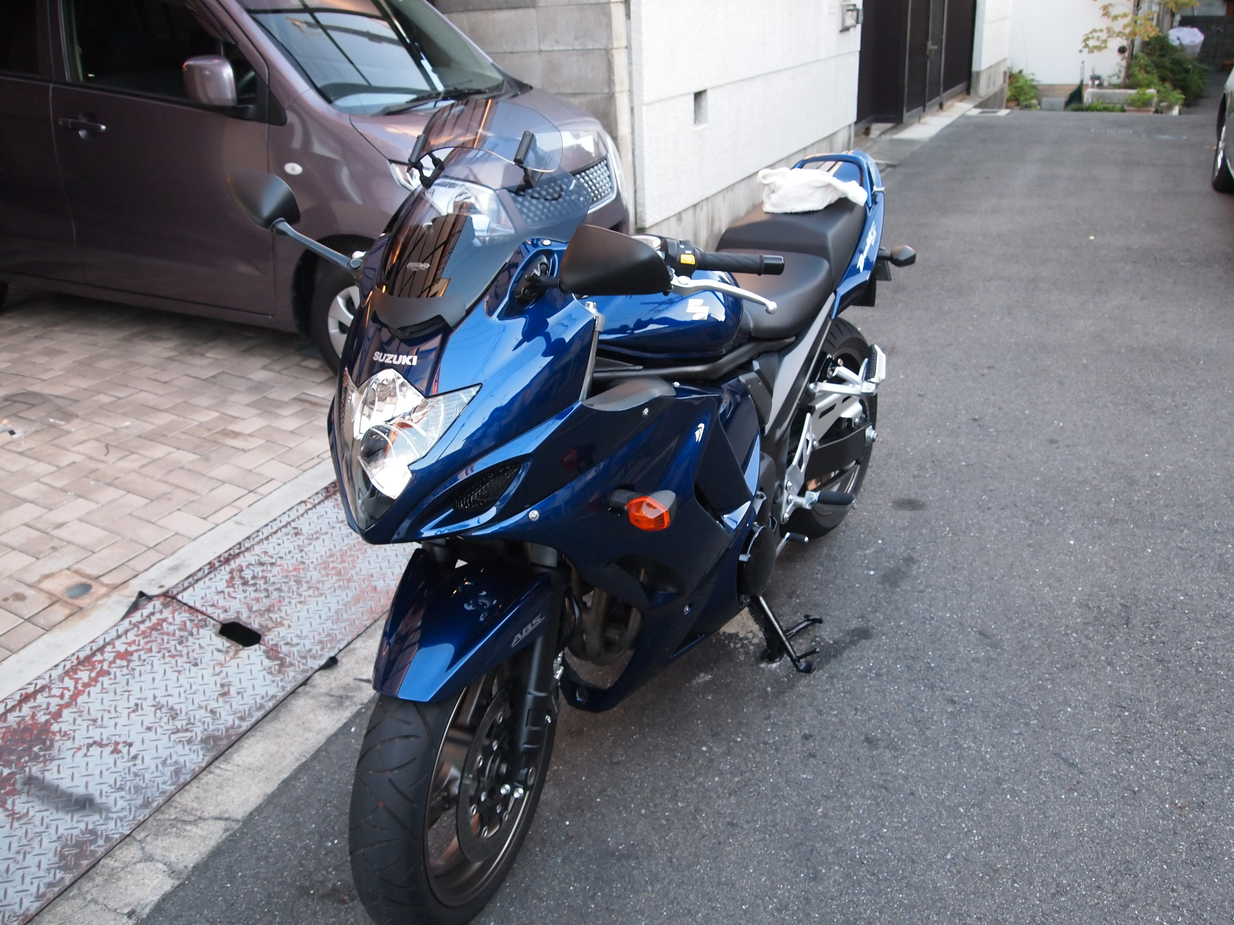 スクリーン交換！！ : GSX1250Fとぐだぐたブログ