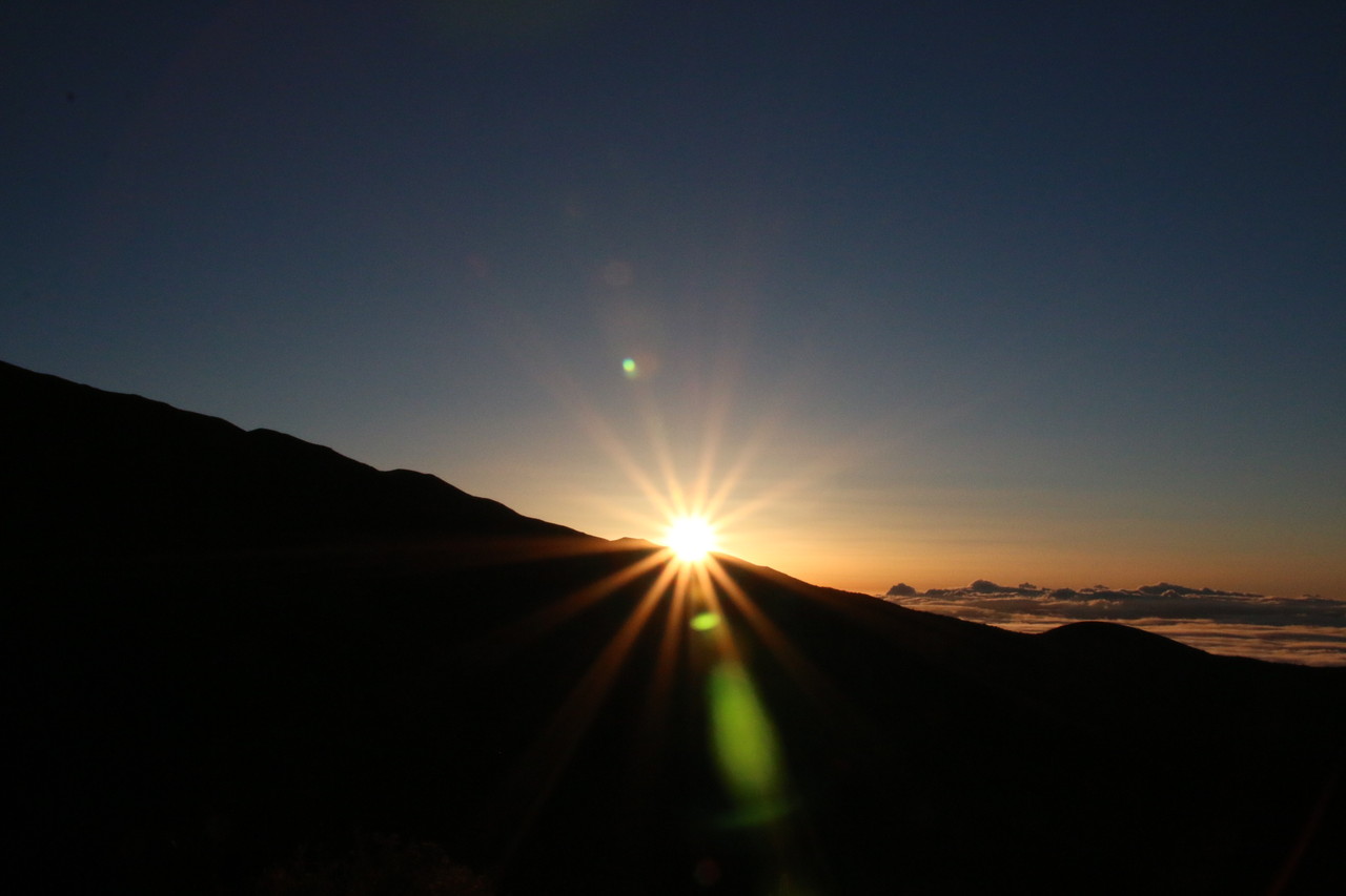 満月の時期限定 月が沈んでいる明け方に星空を見よう 明け方マウナケア星空観測 朝日ツアー２０１４年９月４日 ５日 ｂｙ ハワイ情熱星空ツアーズ ハワイ島でハワイ気分 Byﾊﾜｲ情熱星空ﾂｱｰｽﾞ