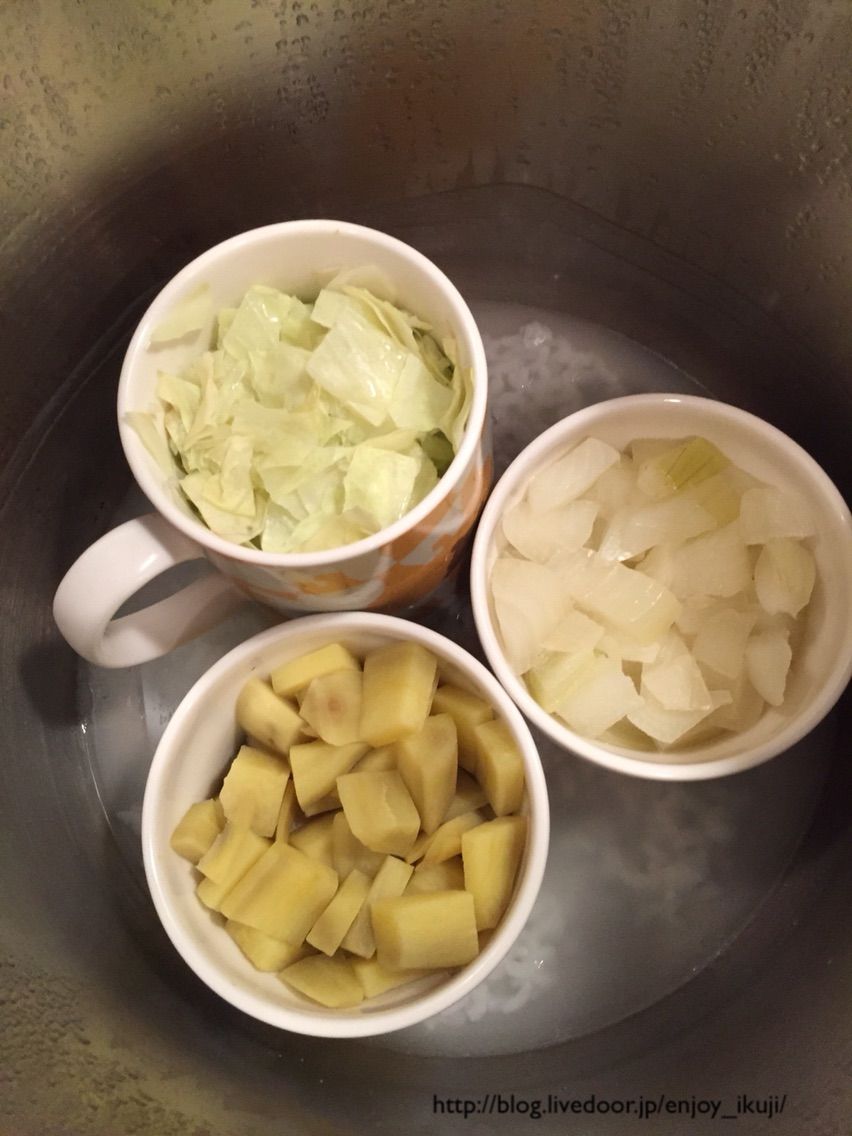 4種類の離乳食を圧力鍋で同時に作る究極の時短技 コロナ禍で義実家に里帰りして二人目を産む話 4種類の離乳食を圧力鍋で同時に作る究極の時短技 コロナ禍で義実家に里帰りして二人目を産む話