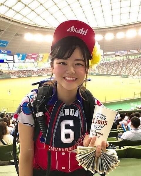 悲報 ビール売り子が完全に顔採用だと判明するwwywwywwywwywwywwywwywwy 炎上まとめ 炎joy