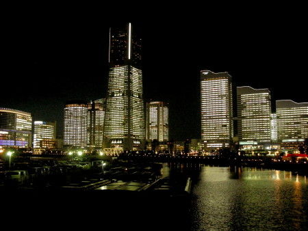 Towers Milight みなとみらいのオフィス全館点灯 Enjoy Yokohama 横浜ブログ Towers Milight みなとみらいのオフィス全館点灯 Enjoy Yokohama 横浜ブログ