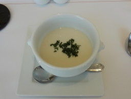 白インゲン豆の冷製スープ