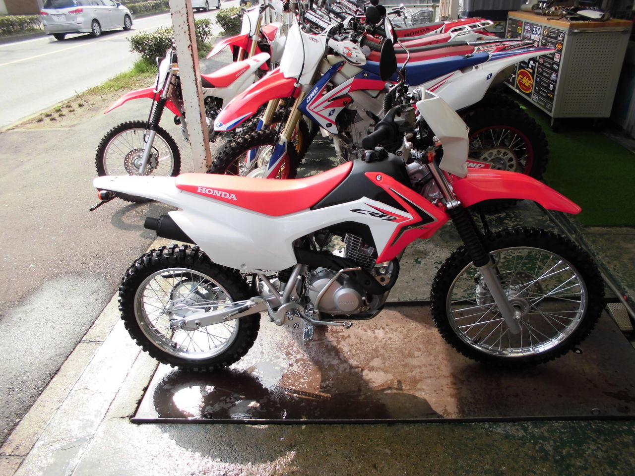 ｃｒｆ１２５ｆ公道仕様車製作作業詳細 Factory のメカニックブログ