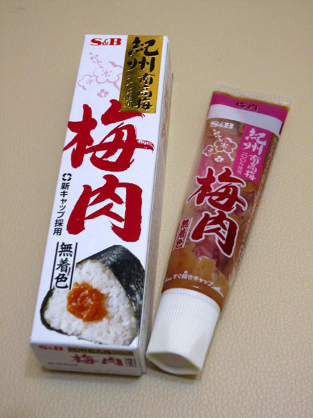 梅肉チューブで塩分補給 整体師に学ぶ 中高年のランニングによる筋肉痛改善と 楽に長く走る方法 エンジョイラン Com