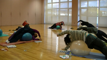 ボールでストレッチ 1