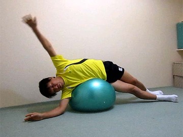 バランスボール　ストレッチ-21