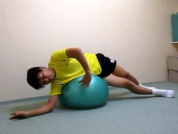 バランスボール　ストレッチ-20