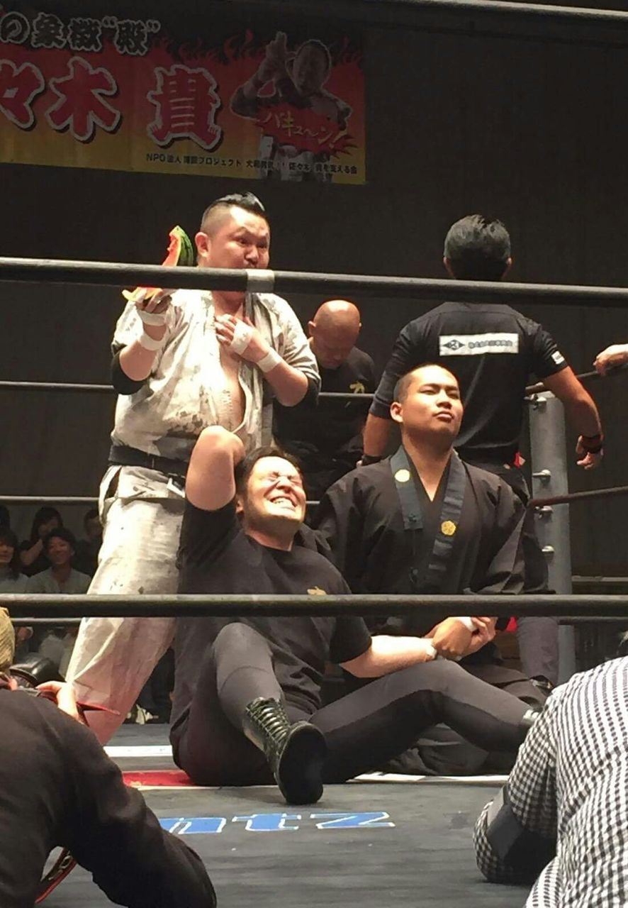 凸凹プロレス 凸凹プロレス