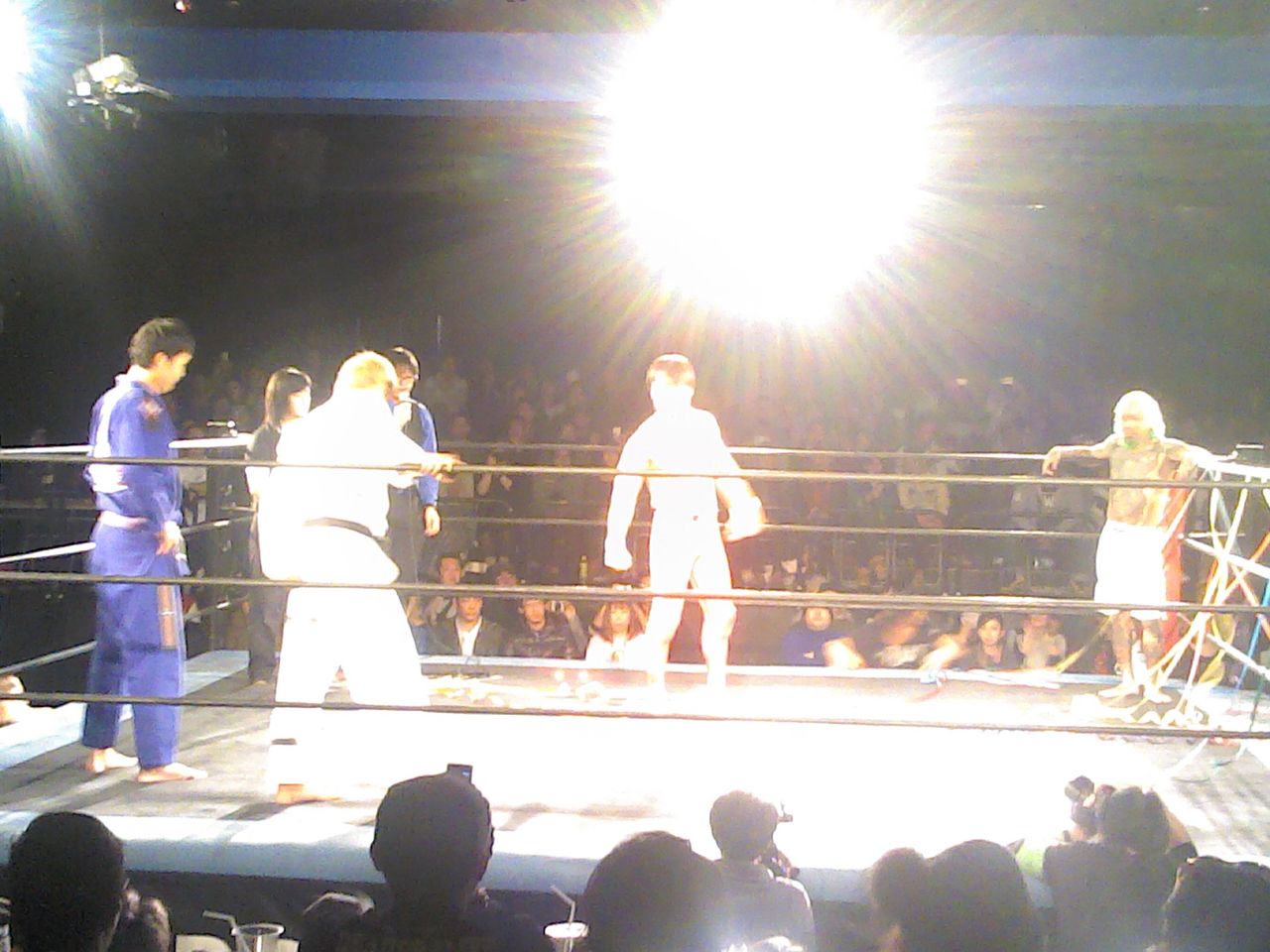 凸凹プロレス 凸凹プロレス
