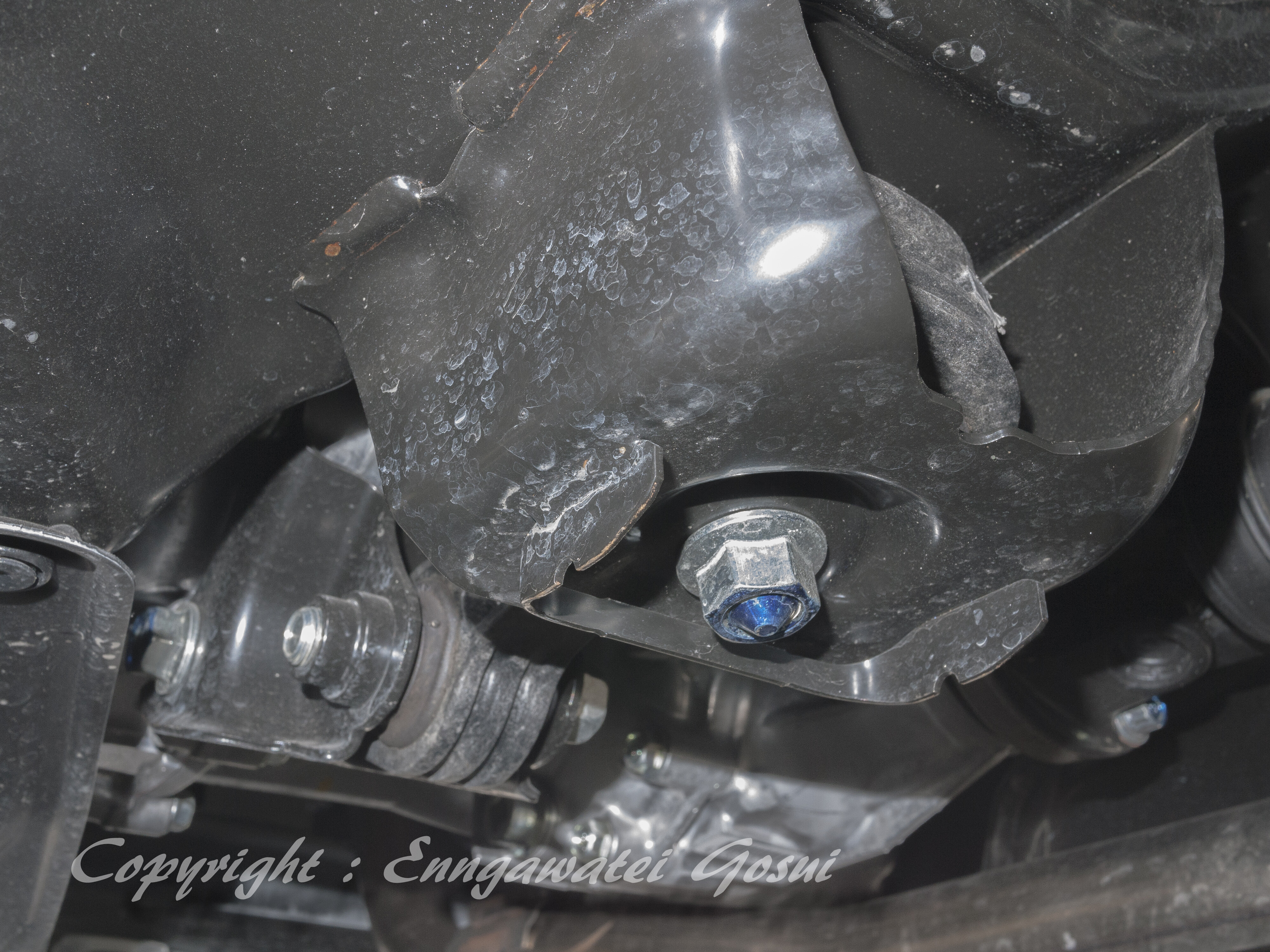 N Van 4wdフロントジャッキアップには大きな受け皿のガレージジャッキが必要 縁側日記 N Van 4wdフロントジャッキアップには大きな受け皿のガレージジャッキが必要 縁側日記