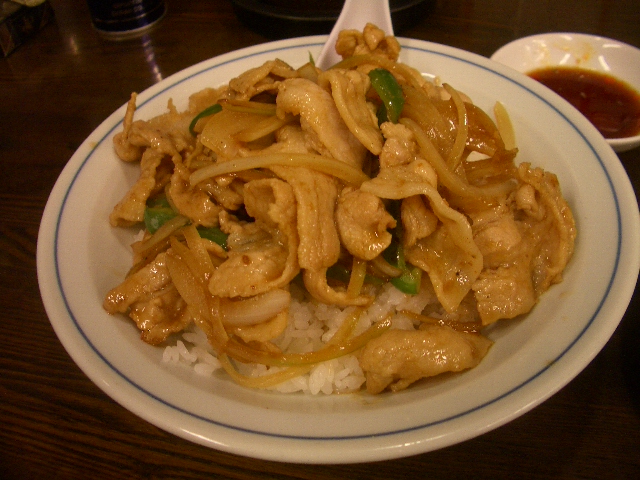 東京亭 とんきんてい 焼き肉丼 昭島店 米と麺