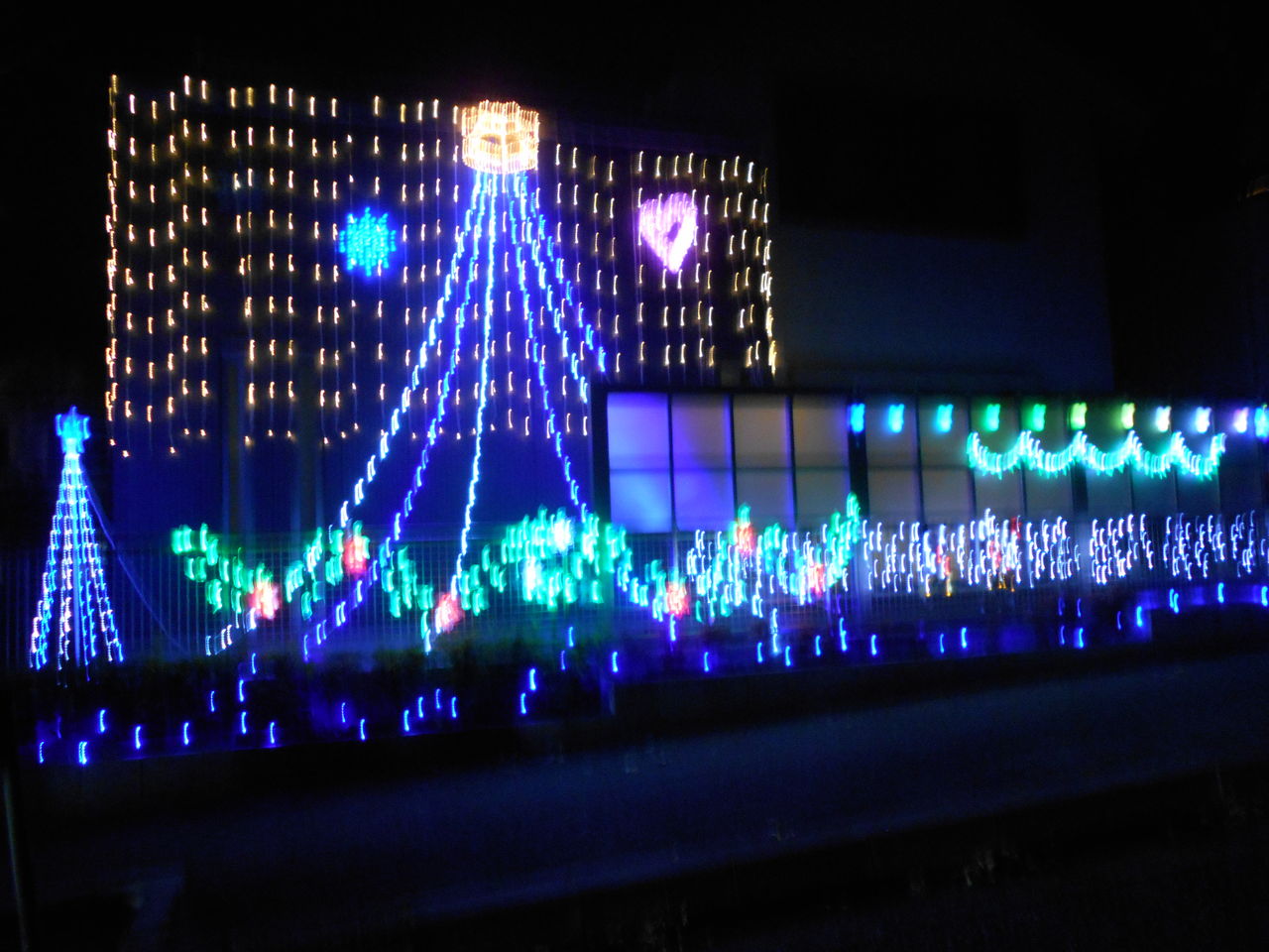 �����ʥꥨ