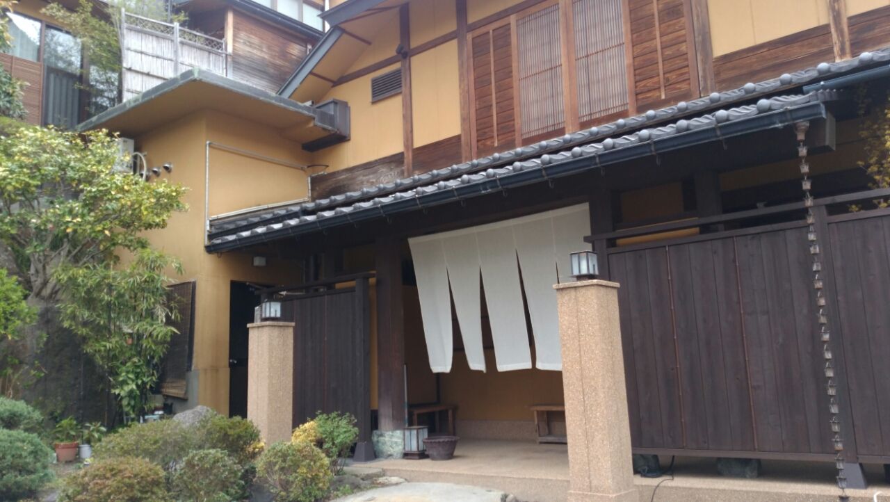 彩花亭 時代屋 ペシェのよちよち歩き