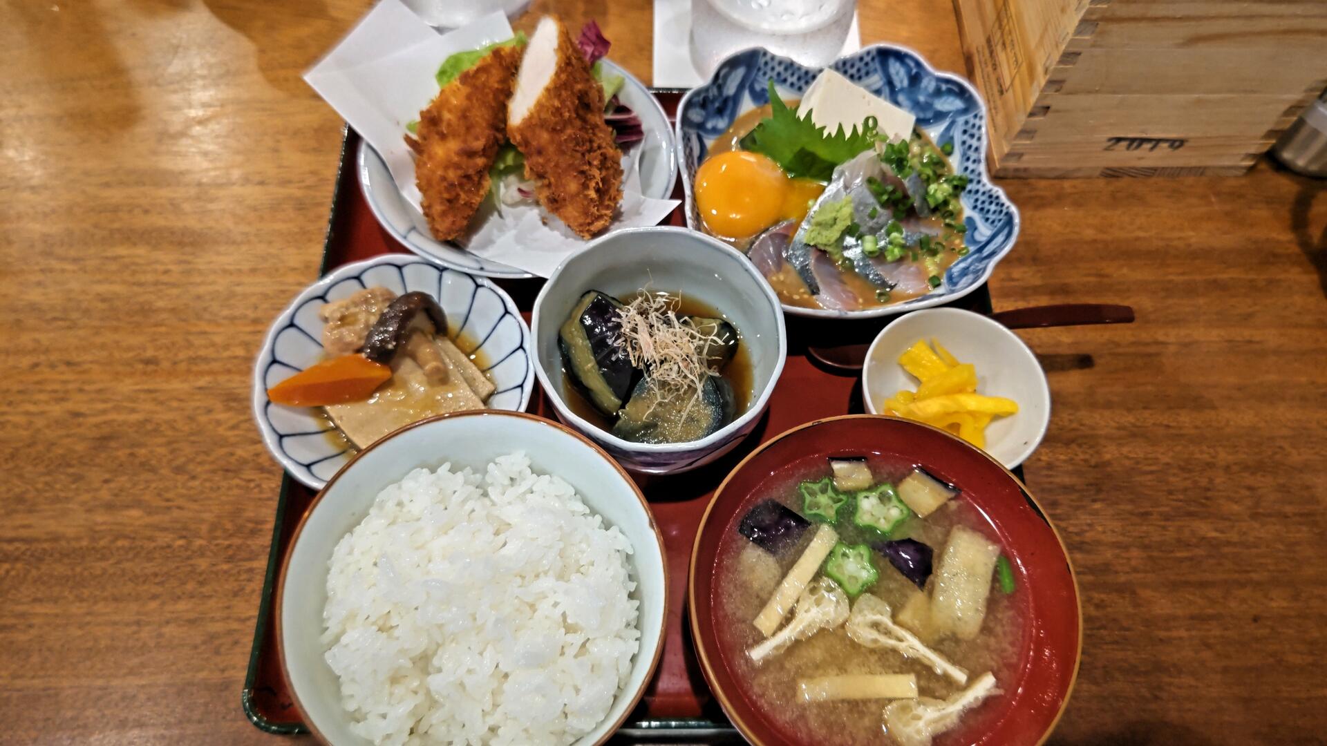 肴 町 匙