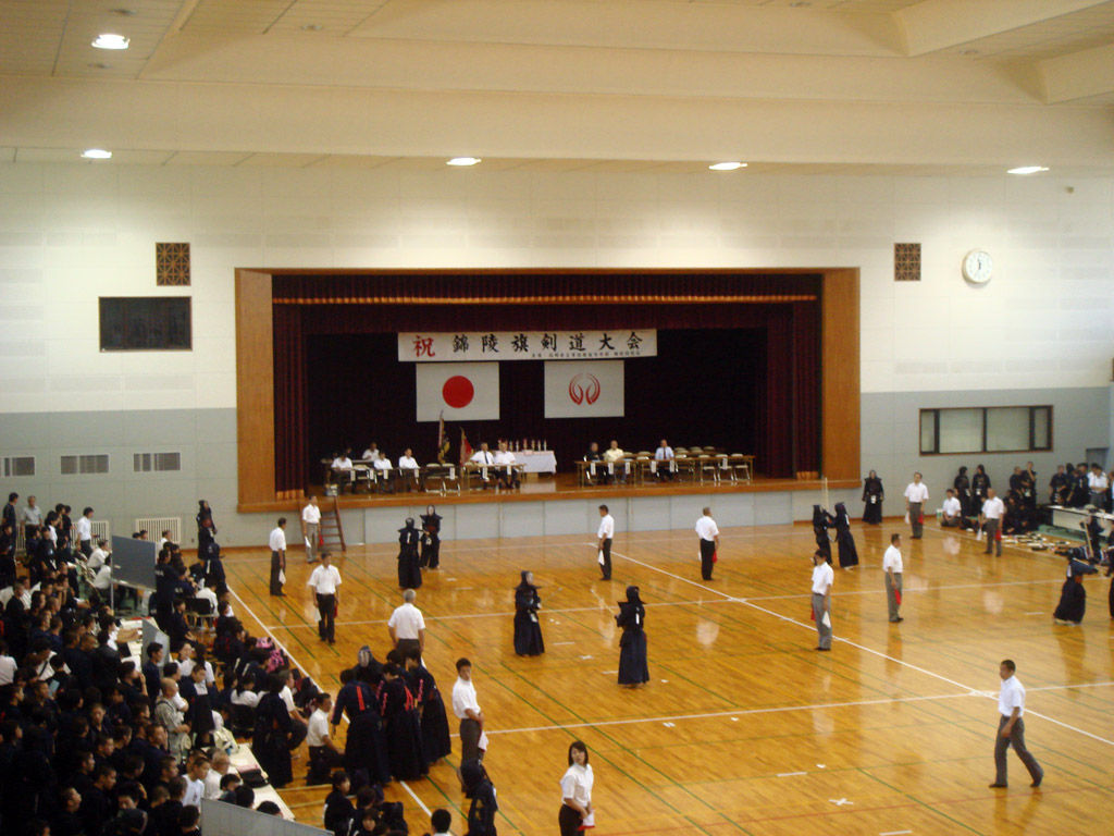 17 8 5 第28回 錦陵旗剣道大会 福岡県 行橋市民体育館 偃修館ニュース 17 8 5 第28回 錦陵旗剣道大会 福岡県 行橋市民体育館 偃修館ニュース