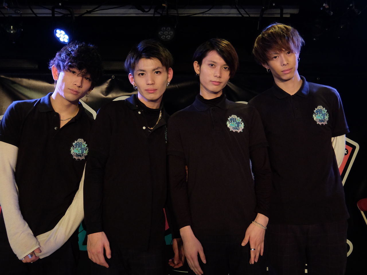 2月５日 赤坂blitzにてライブバトル開催 K Pop愛あふれるチームb J Popサウンドはおまかせ チームa 音楽シーン最強のツィンズ ユニットmfboyz エムエフボーイズ 新大久保ポケット