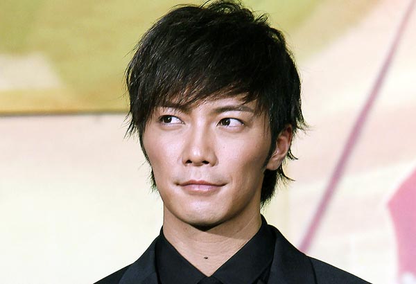 芸能 元 成宮寛貴氏 髪をカットした新ヘアスタイル披露 毎日更新エンタメ情報ch 芸能 元 成宮寛貴氏 髪をカットした新ヘアスタイル披露 毎日更新エンタメ情報ch