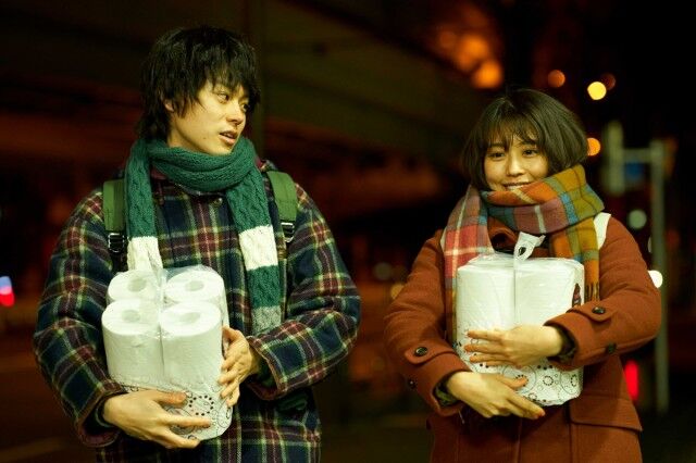 映画動員ランキング 実写映画４か月ぶり 鬼滅の刃を抑え 菅田将暉 有村架純 花束みたいな恋をした 首位 ｍｕｆｆｉｎ エンタメ情報まとめ隊