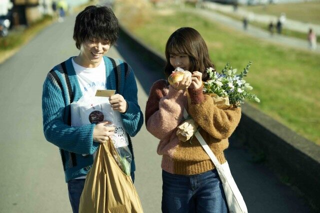 映画動員ランキング 実写映画４か月ぶり 鬼滅の刃を抑え 菅田将暉 有村架純 花束みたいな恋をした 首位 ｍｕｆｆｉｎ エンタメ情報まとめ隊