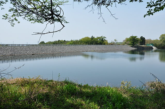 アセレド:30年前に貯水池で浸水したスペインの村