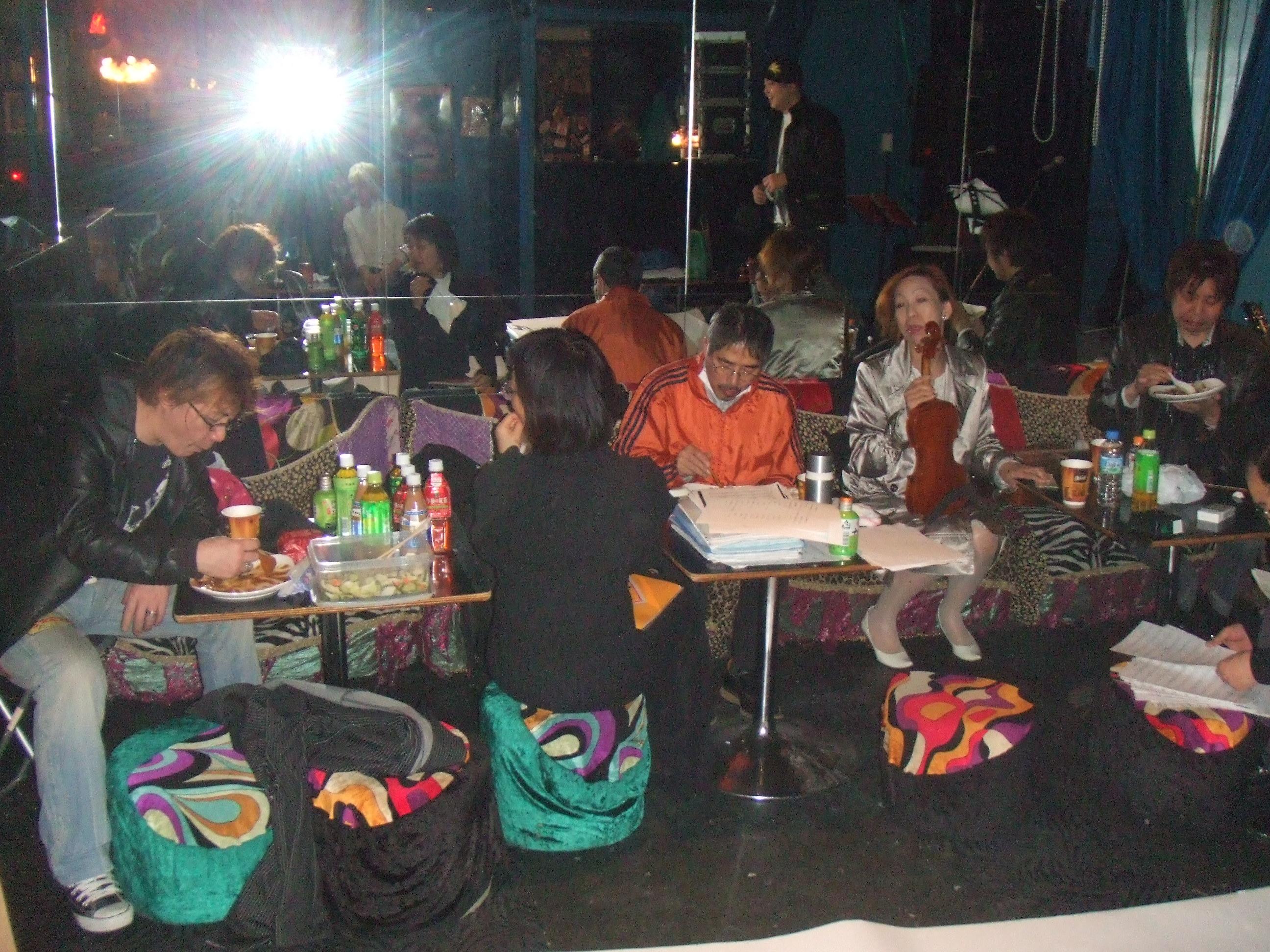 新曲発表会 ｉｎ 青い部屋 じゅん ネネ 今日も元気 元気 元気