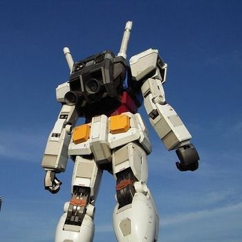 面接官「自分をガンダムの機体に例えると何ですか？」