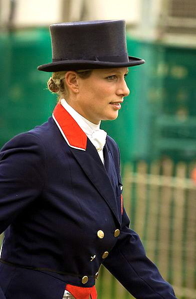 392px-Zara_Phillips_cropped_but_without_a_crop