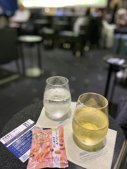 BDAA4677-05B3-48B5-9F76-069AAE201376