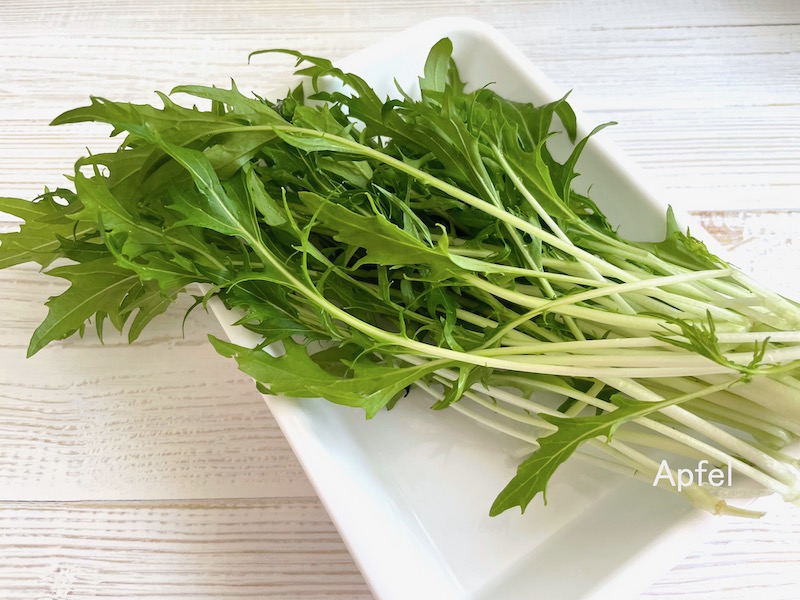 水菜、初収穫 ♪ : スイスの街角から