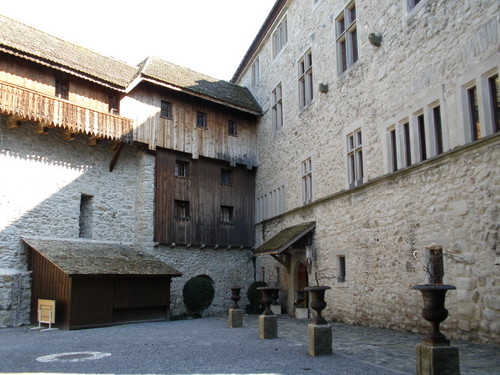 P3210903