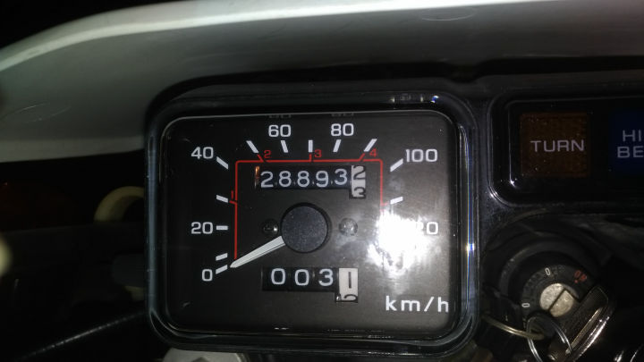 走行距離少 6千km+α XLR125R後期モデル 【バイク女子目線】XLR125R