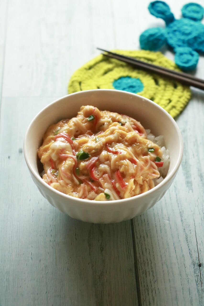 レシピ カニカマカニ玉丼 私と家族と食卓と 料理家 神田えり子