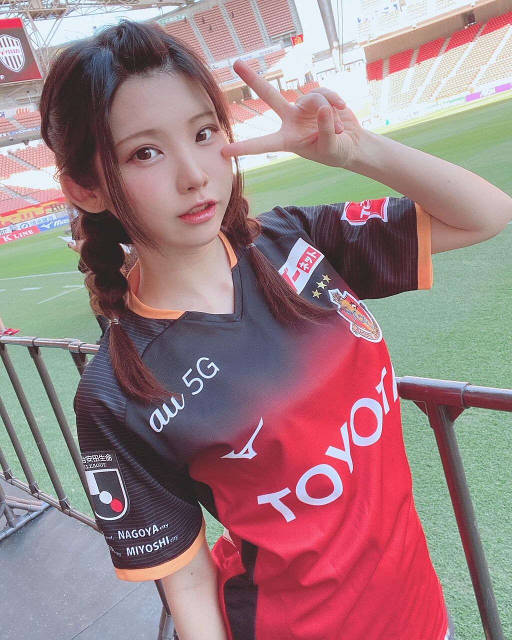 画像 超絶美女がサッカーのユニフォームを着た結果wwwwwwww Football Timeline 画像 超絶美女がサッカーのユニフォームを着た結果wwwwwwww Football Timeline