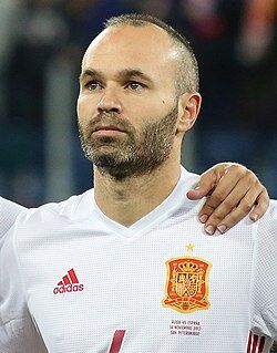 Andrés_Iniesta_(cropped)
