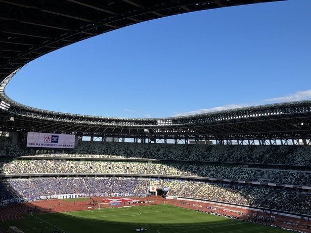 【画像】天皇杯決勝…国立ガラガラじゃん！←ヤバいことになるｗｗｗｗｗｗｗ