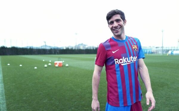 悲報 バルセロナ 来季のユニフォームがダサすぎて炎上wwww サッカーまとめアンテナ サッカーラボアンテナ 悲報 バルセロナ 来季のユニフォームがダサすぎて炎上wwww サッカーまとめアンテナ サッカーラボアンテナ