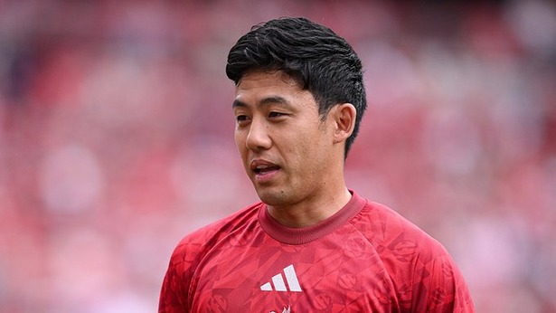 【悲報】遠藤航さん、リバプールから無理やり放出されそう…