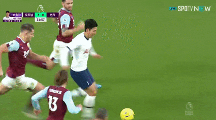 Gif このプレー出来る日本人を探してくれwwwww 2chフットボールまとめアンテナ Gif このプレー出来る日本人を探してくれwwwww 2chフットボールまとめアンテナ
