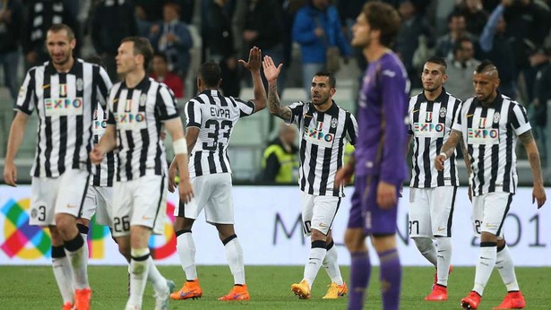carlos-tevez-juventus-fiorentina_1hul63a9ybjgx16qpi5i36q1mb