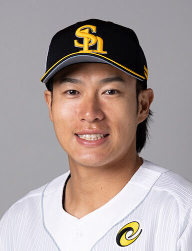 柳田悠岐（34）打率.325（1位）8本塁打（2位）23打点（3位）OPS.961（1位）←この選手について