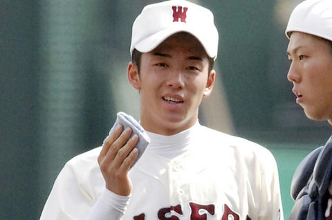 8年前マスゴミ「斎藤佑樹選手は針の穴をも通す制球、伸びのあるストレートを持つ投手」