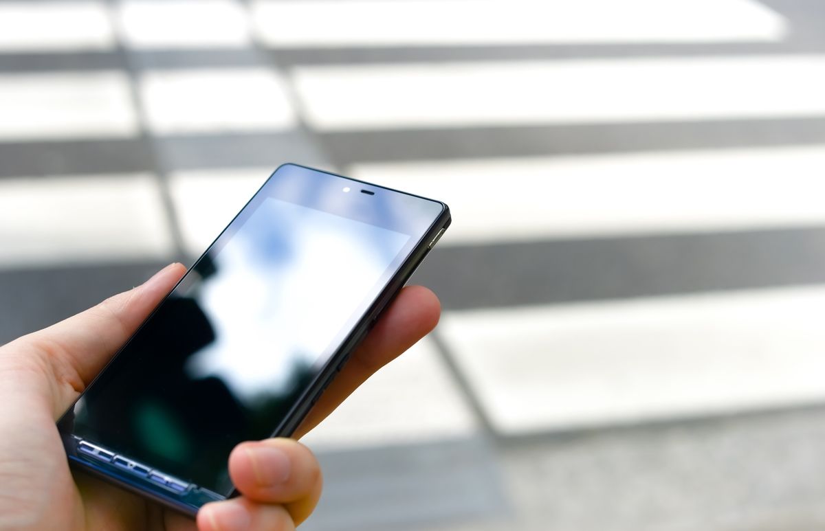 【悲報】みんなのスマホ、便所の10倍汚いことが判明www