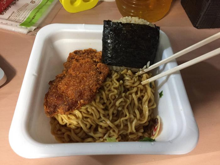 【画像】僕クソニートの豪華昼飯がこちら！ｗｗｗｗｗｗｗｗｗ