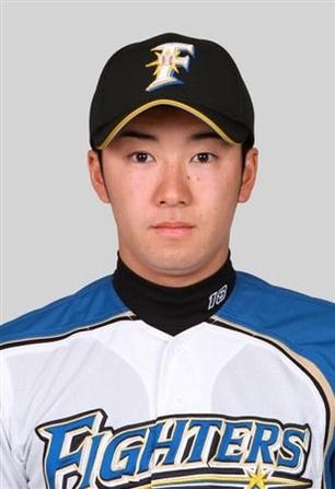 【画像あり】えっ！！2軍希望！？ハンカチ王子・斎藤佑樹が、鎌ケ谷に通う為にカイエンを出版社社長におねだり！！