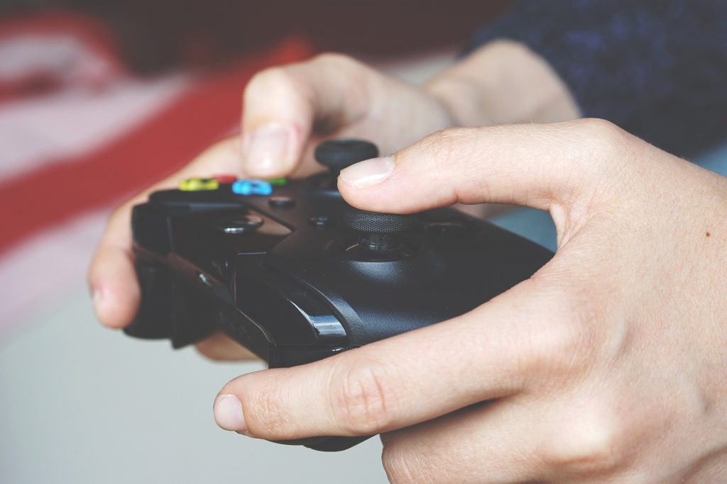 クソゲー開発者「うわ！このゲームつまんねぇ・・・絶対売れねぇわ・・・」←なんでこうならないんだよ・・・