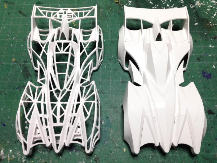 【画像】こういう風に綺麗にミニ四駆の肉抜きできるやつに憧れたよなwwwwwwwww